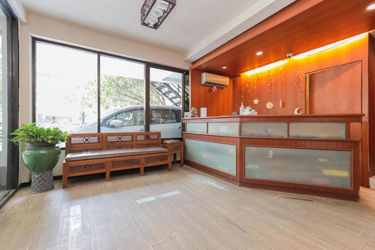 Wisma tamu Jawa Surabaya
